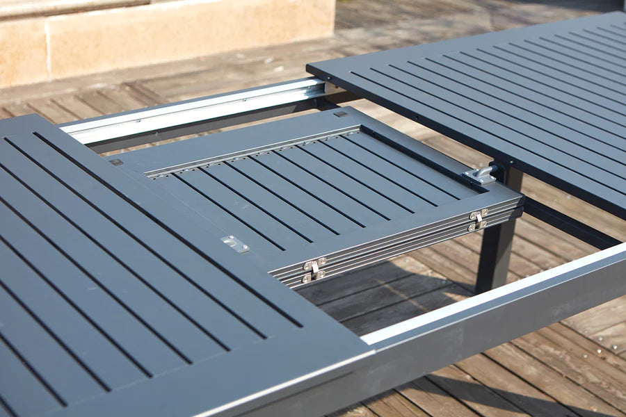 concept-usine-berena-ensemble-table-chaises-jardin-extensible-6-places image 4