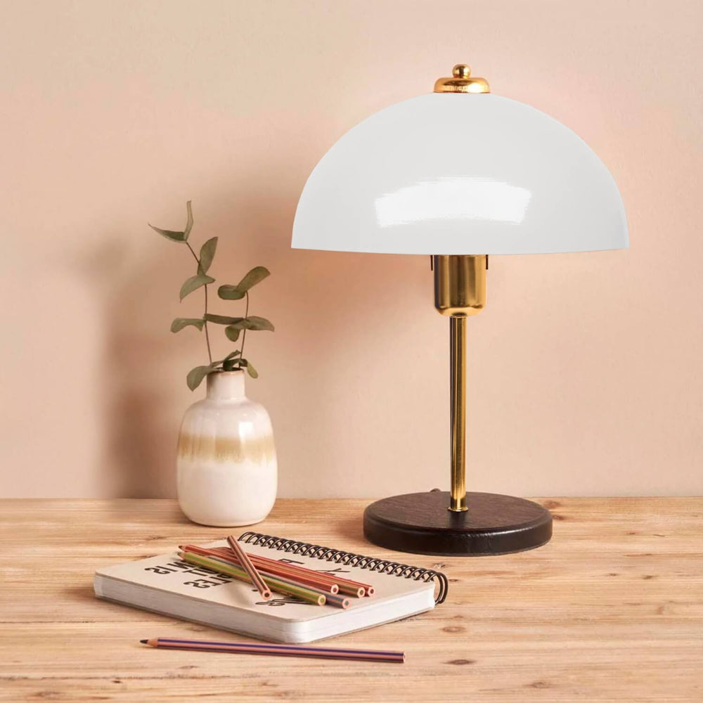 concept-usine-lisette-lampe-table-champignon-blanche-m-tal-dor image 1
