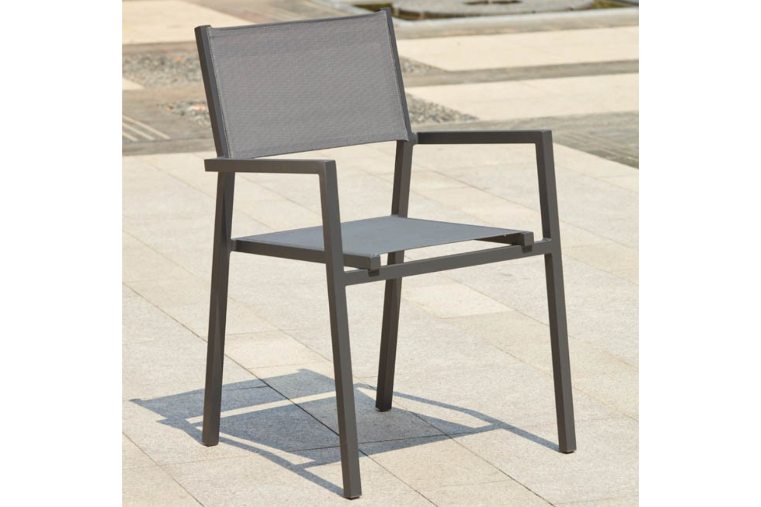 concept-usine-lae-chaise-de-jardin-gris-fonc-aluminium-lot-4 image 1