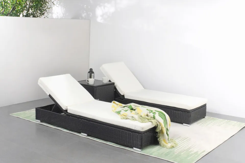 concept-usine-sunny-lot-2-transats-table-coffre-noir image 1