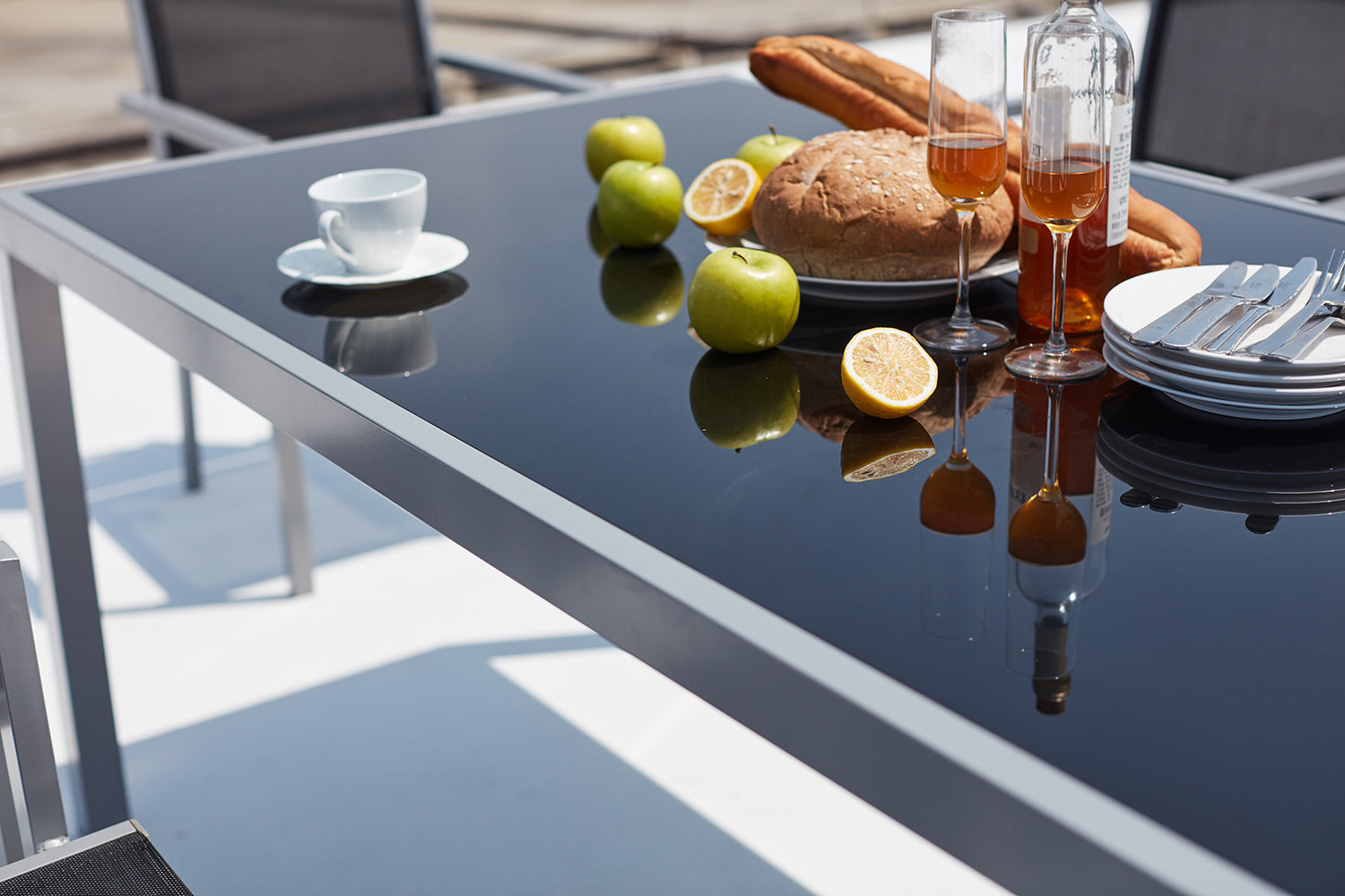concept-usine-salerne-ensemble-jardin-8-places-aluminium-gris image 3
