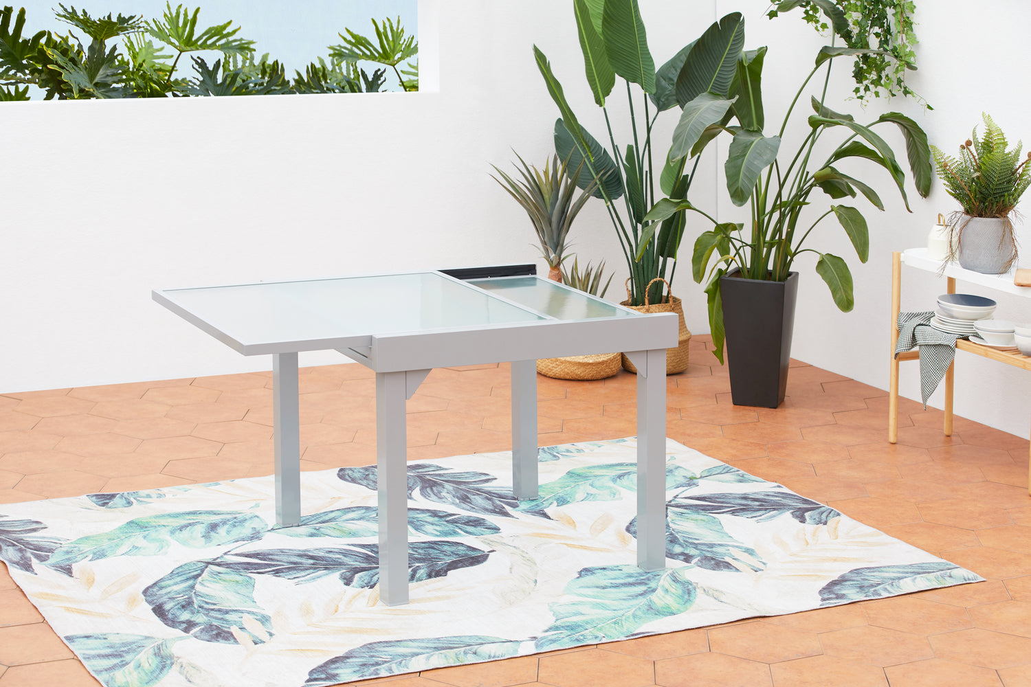 concept-usine-molvina-salon-de-jardin-extensible-gris-4-places image 5