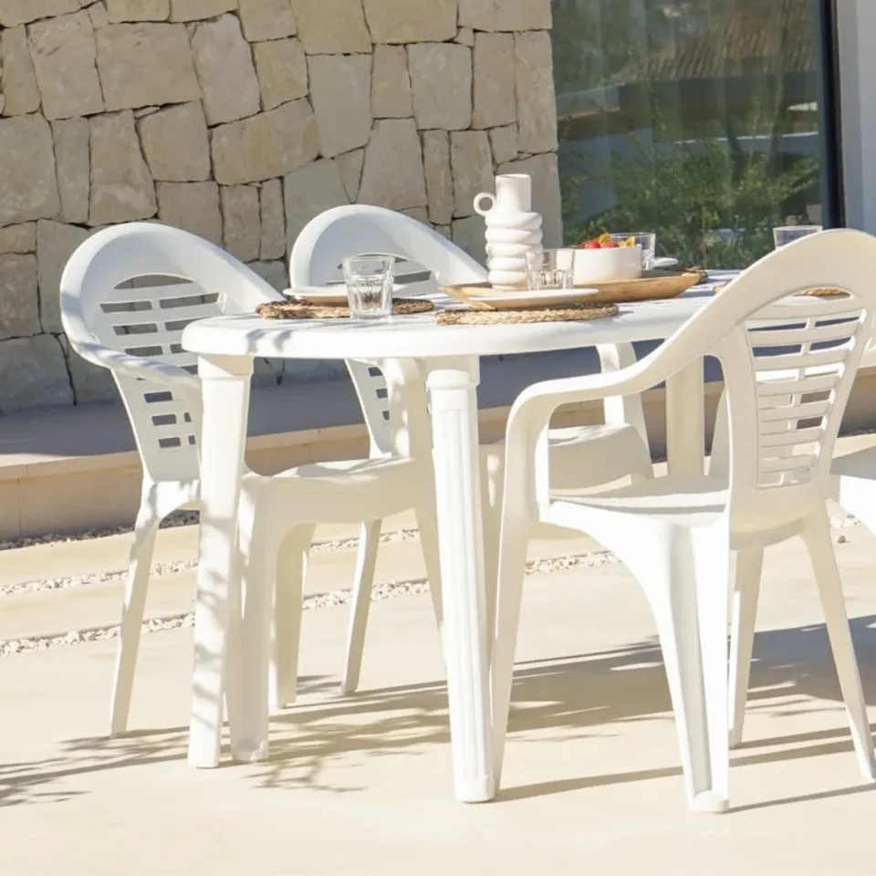 concept-usine-silla-chaise-de-jardin-blanche-empilable image 1