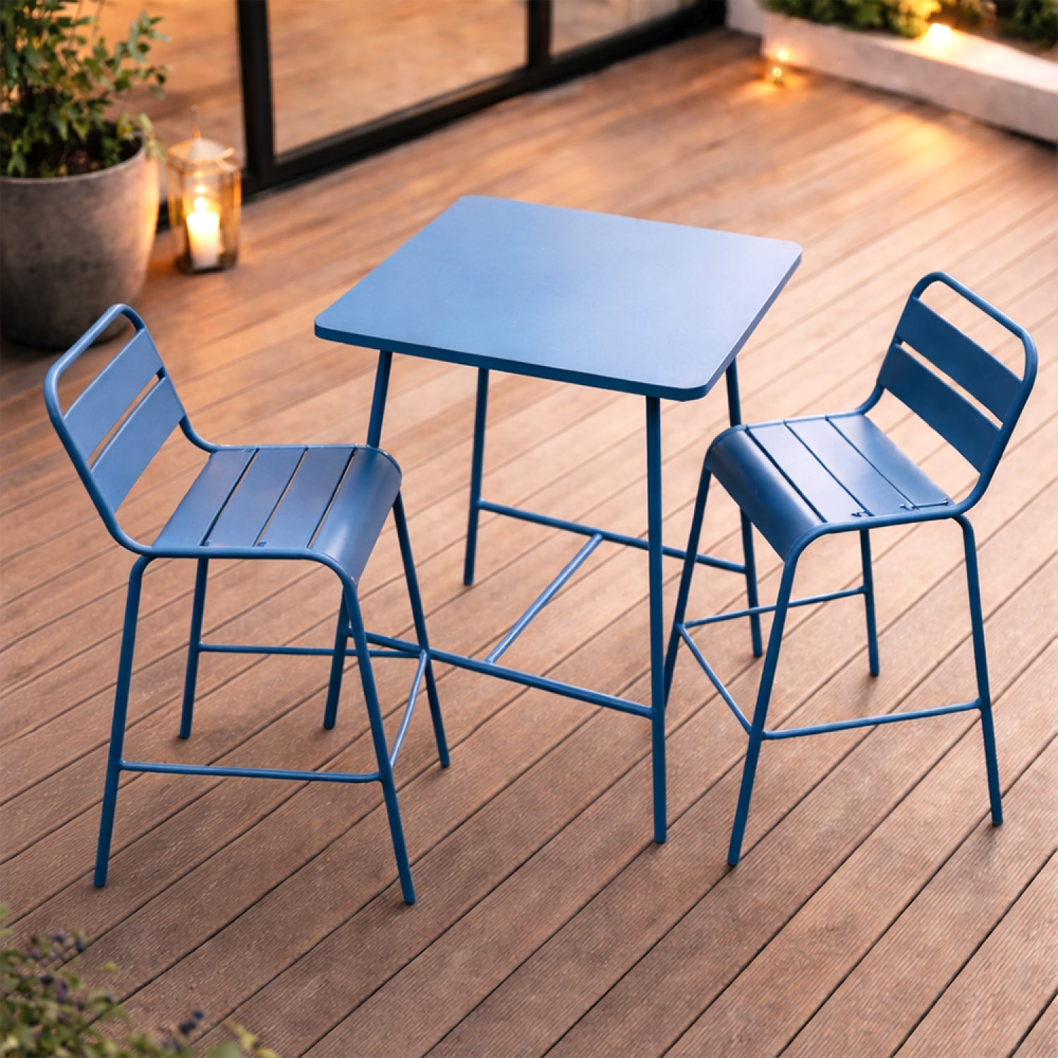 concept-usine-bergame-ensemble-haut-table-chaises-bleu-2-places image 2