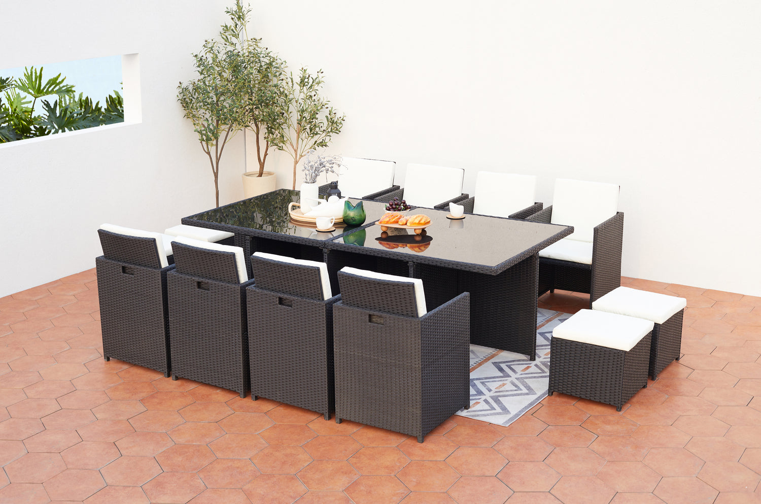 concept-usine-monaco-12-ensemble-repas-jardin-12-places image 2