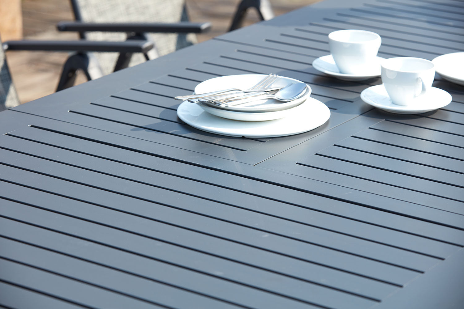 concept-usine-berena-ensemble-table-chaises-jardin-extensible-6-places image 5
