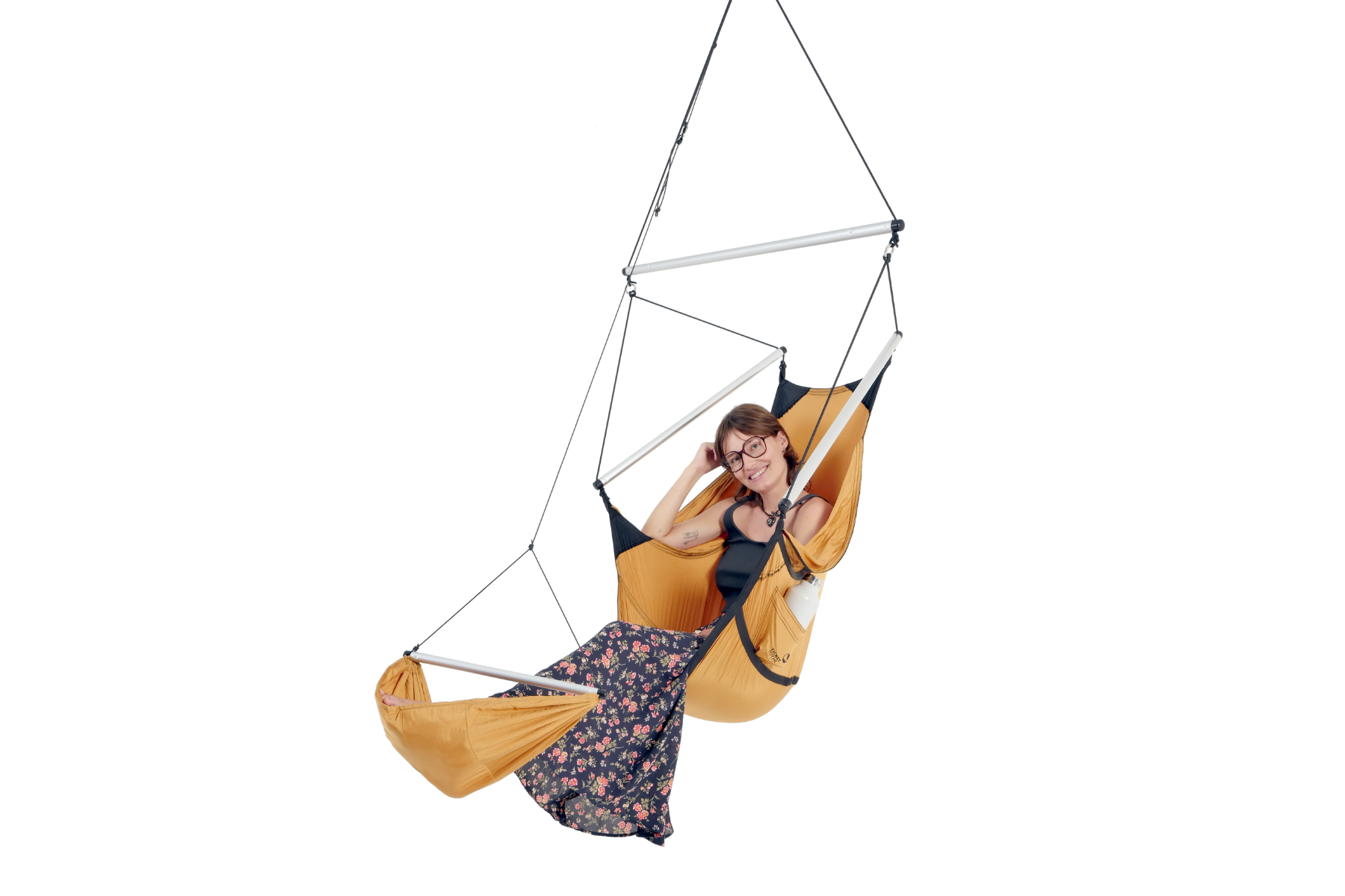 ticket-to-the-moon-moon-chair-chaise-suspendue-outdoor image 1