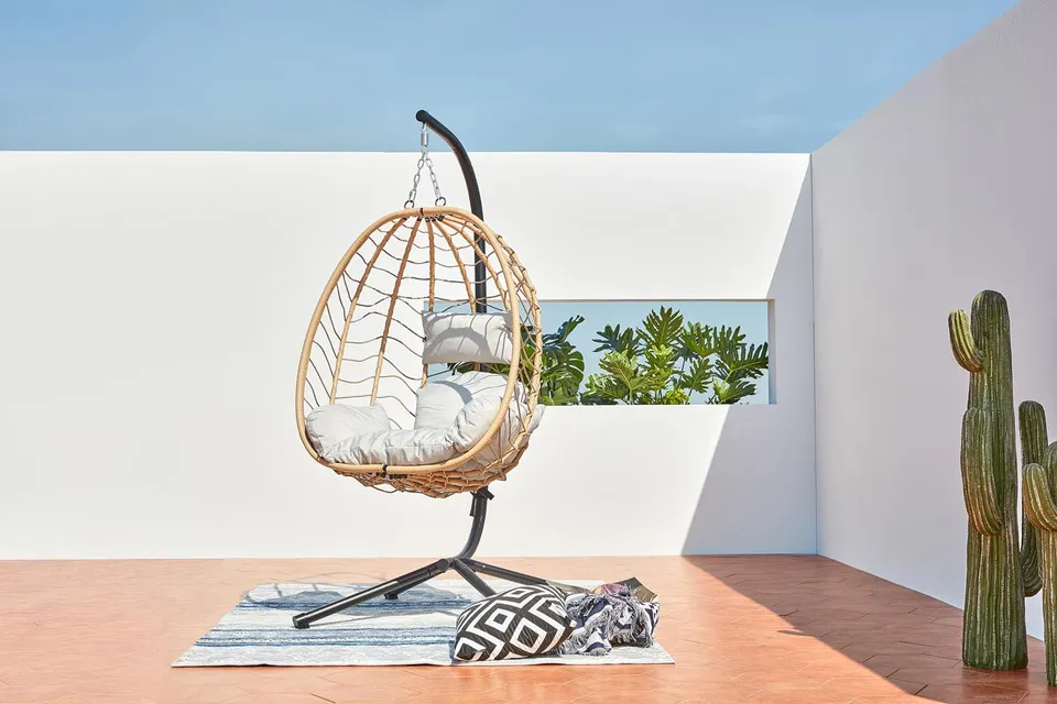 concept-usine-lima-fauteuil-suspendu-oeuf-naturel image 1