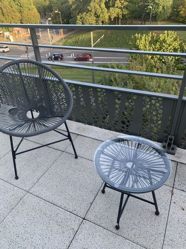 Table stable