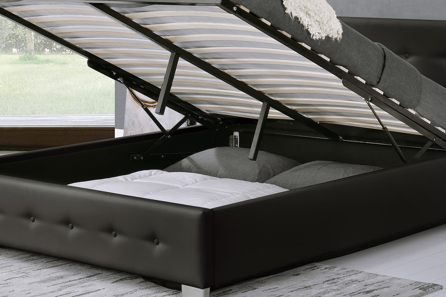 concept-usine-newington-lit-coffre-simili-cuir-noir-160x200 image 8