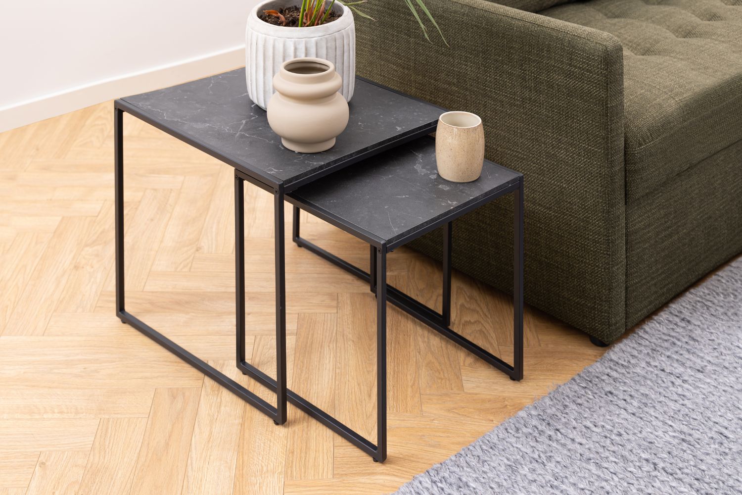 concept-usine-neptune-table-basse-marbre-noir image 1