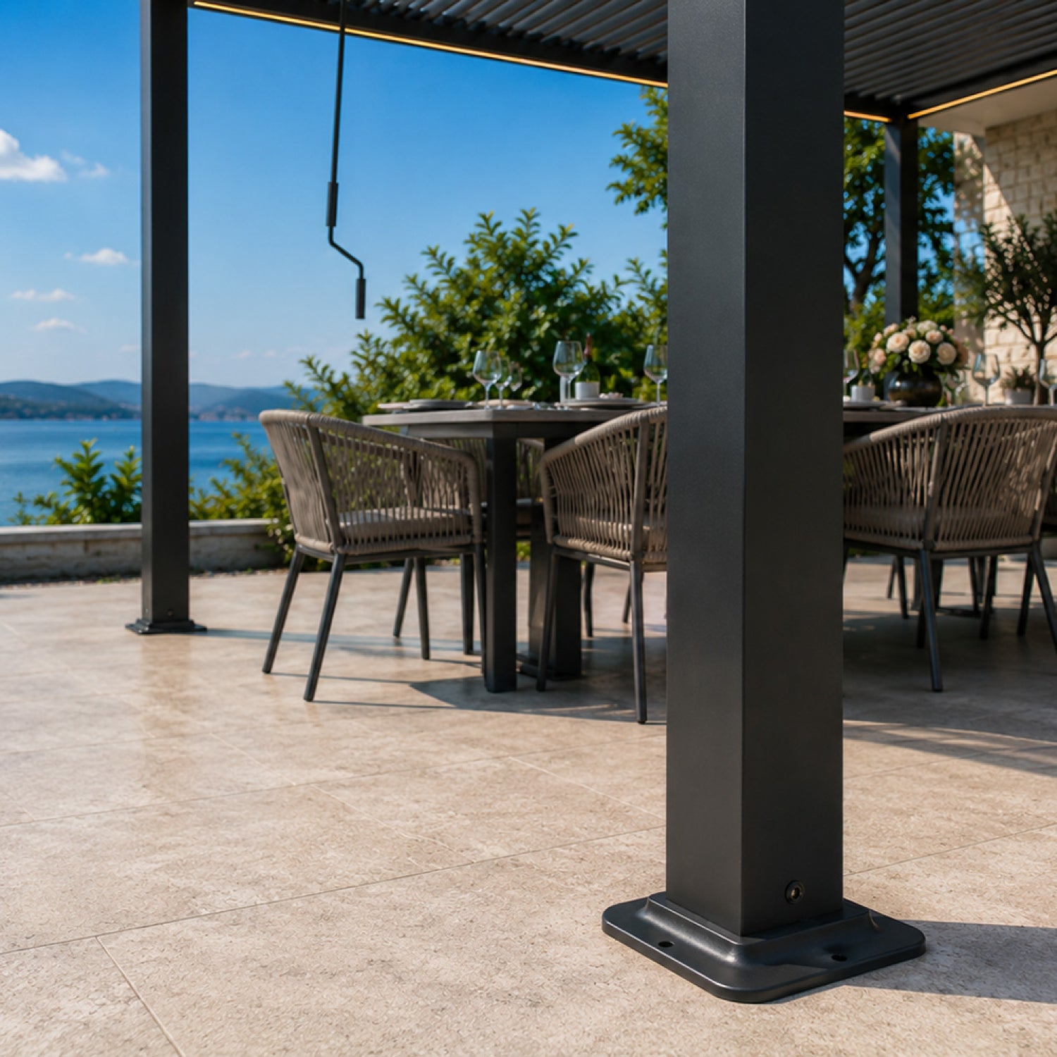 concept-usine-corfu-led-pergola-bioclimatique-noire-4x3-m image 6
