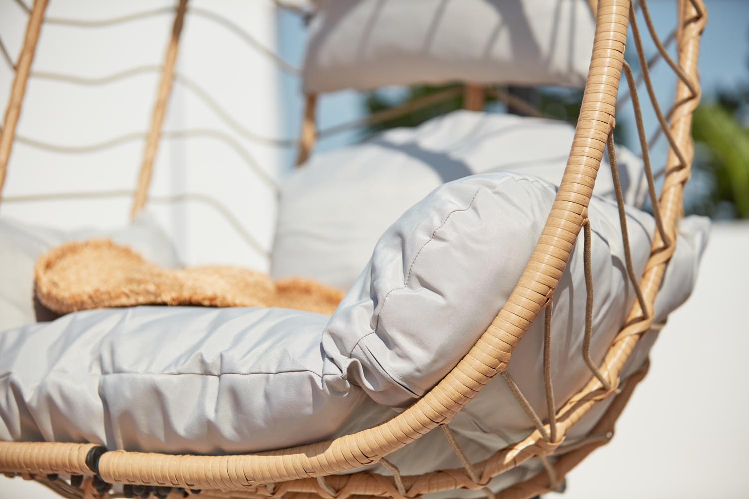concept-usine-lima-fauteuil-suspendu-oeuf-naturel image 4