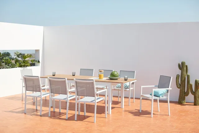 concept-usine-madeira-salon-jardin-blanc-8-places-extensible image 1