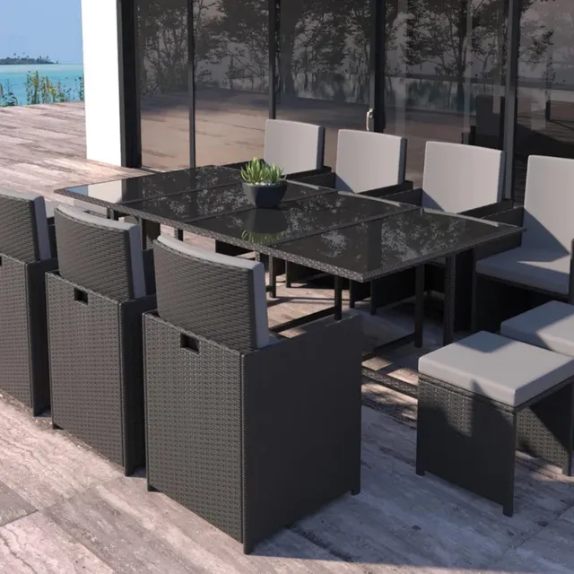 concept-usine-florida-12-salon-jardin-12-places-noir-et-blanc image 1