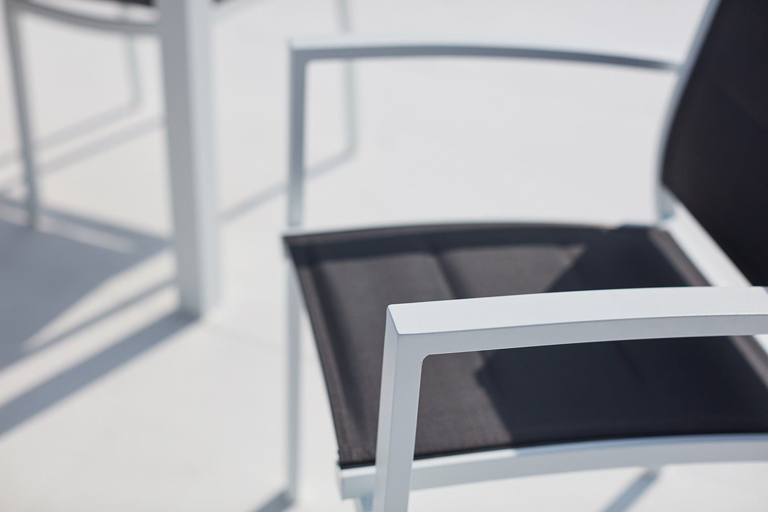 concept-usine-arezzo-salon-jardin-blanc-extensible-10-places image 5
