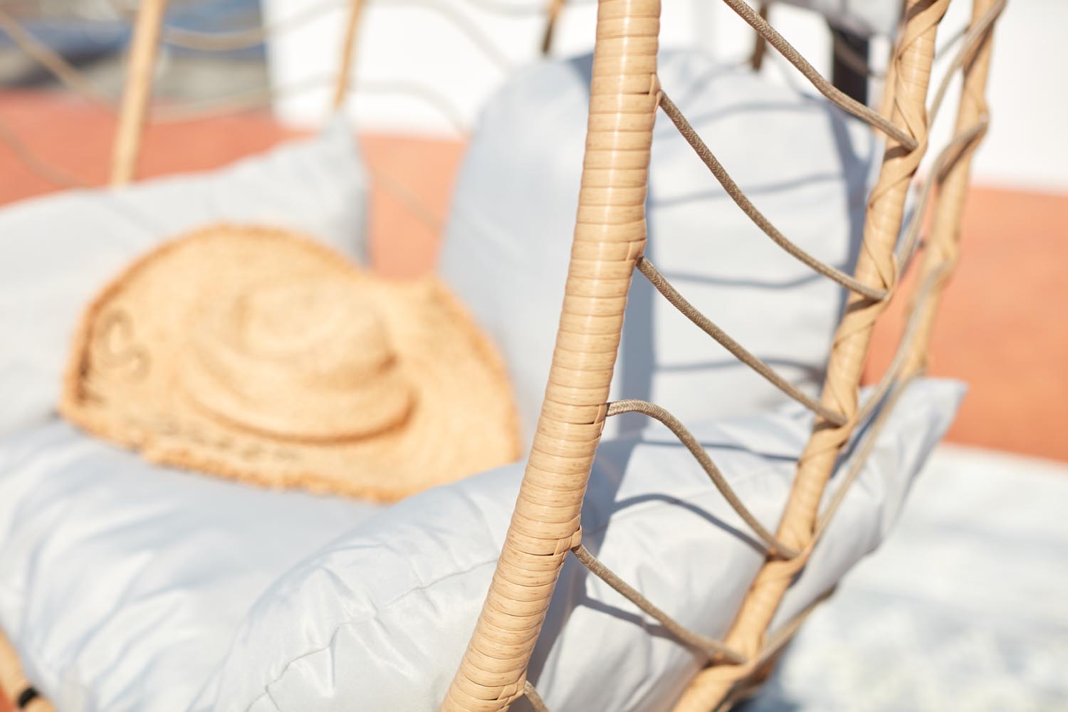 concept-usine-lima-fauteuil-suspendu-oeuf-naturel image 7