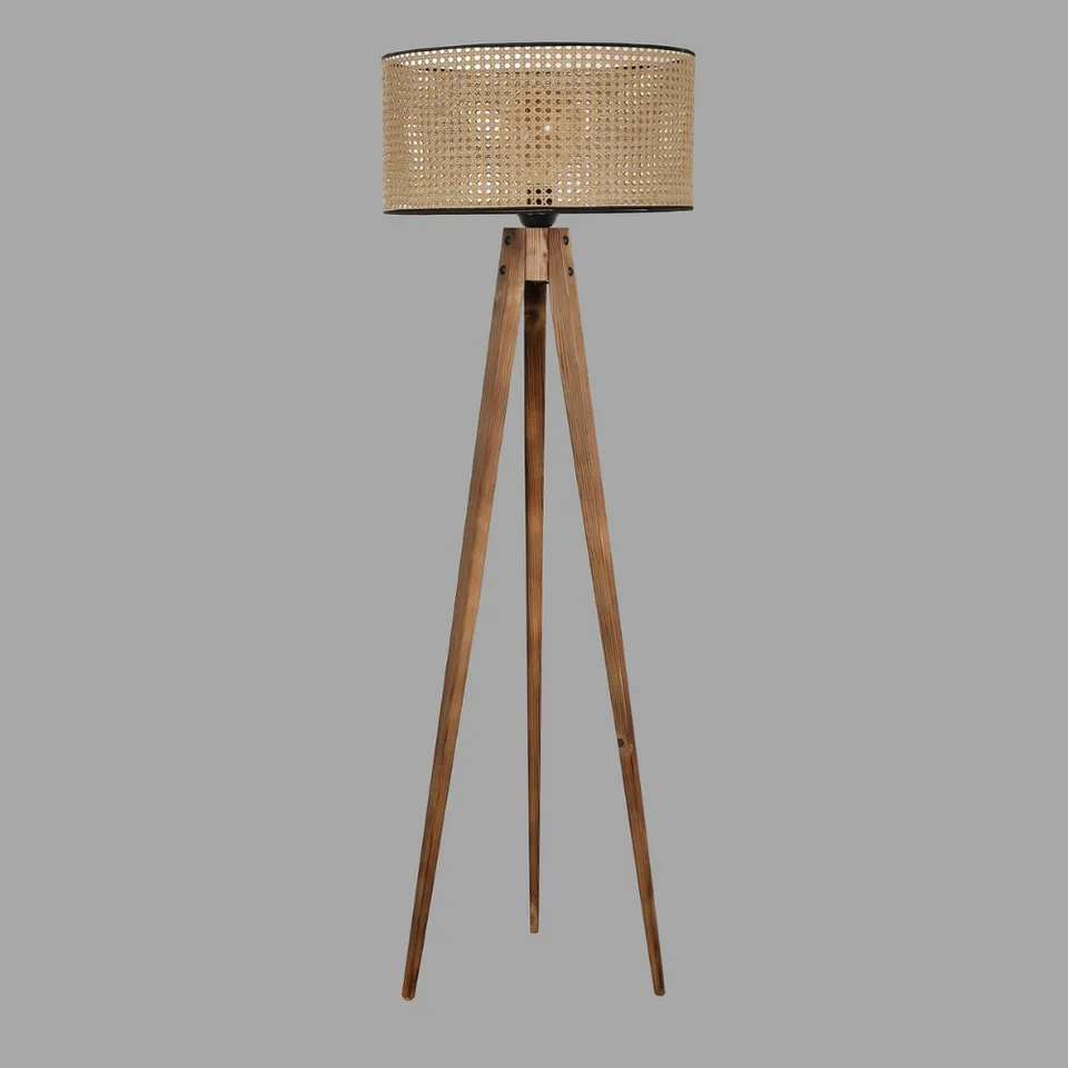 concept-usine-romane-lampadaire-bois-marron-tissu image 1