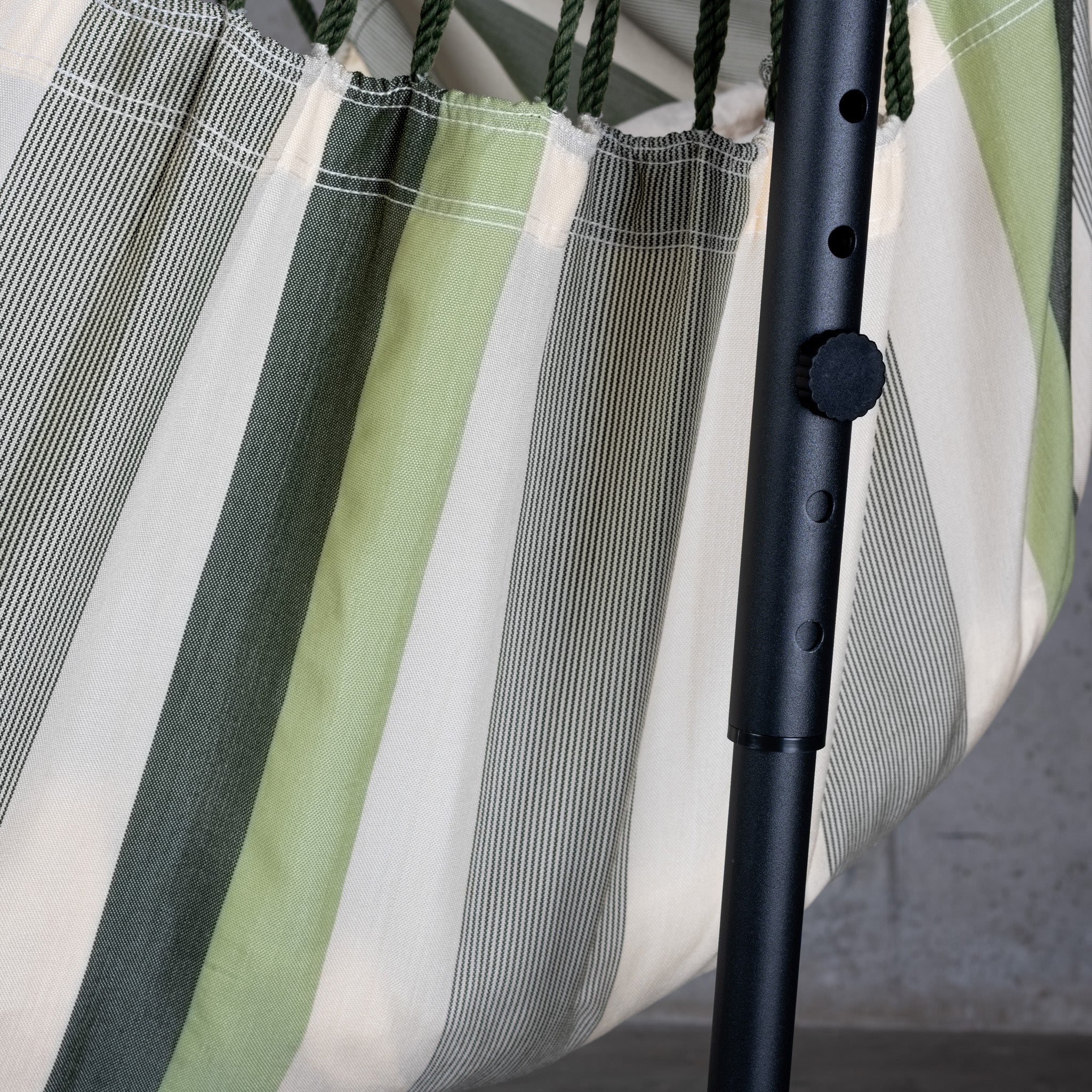 la-siesta-fiji-outdoor-cedar-fauteuil-suspendu-comfort image 3