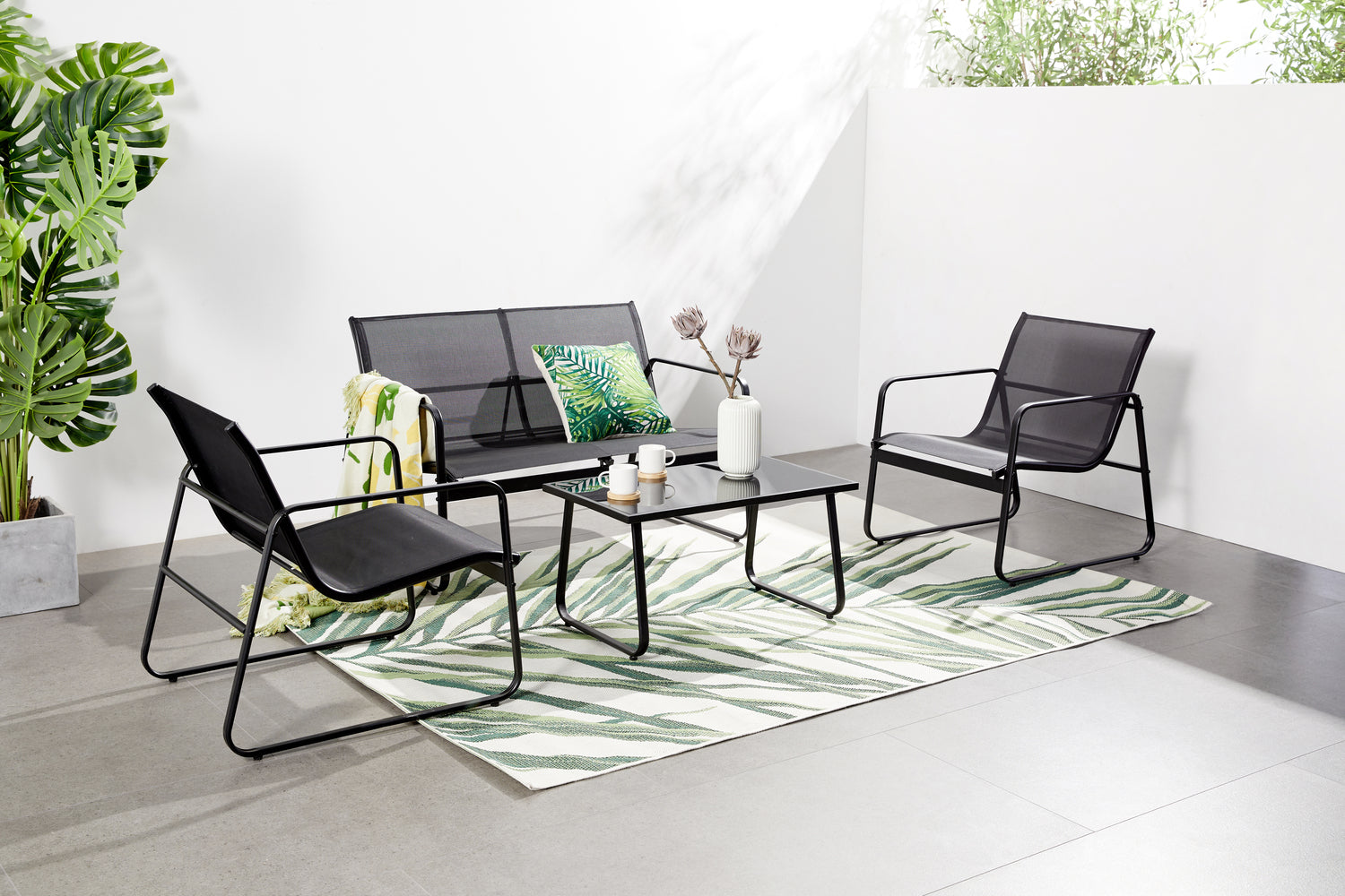 concept-usine-sintra-salon-de-jardin-4-places-noir-acier image 3