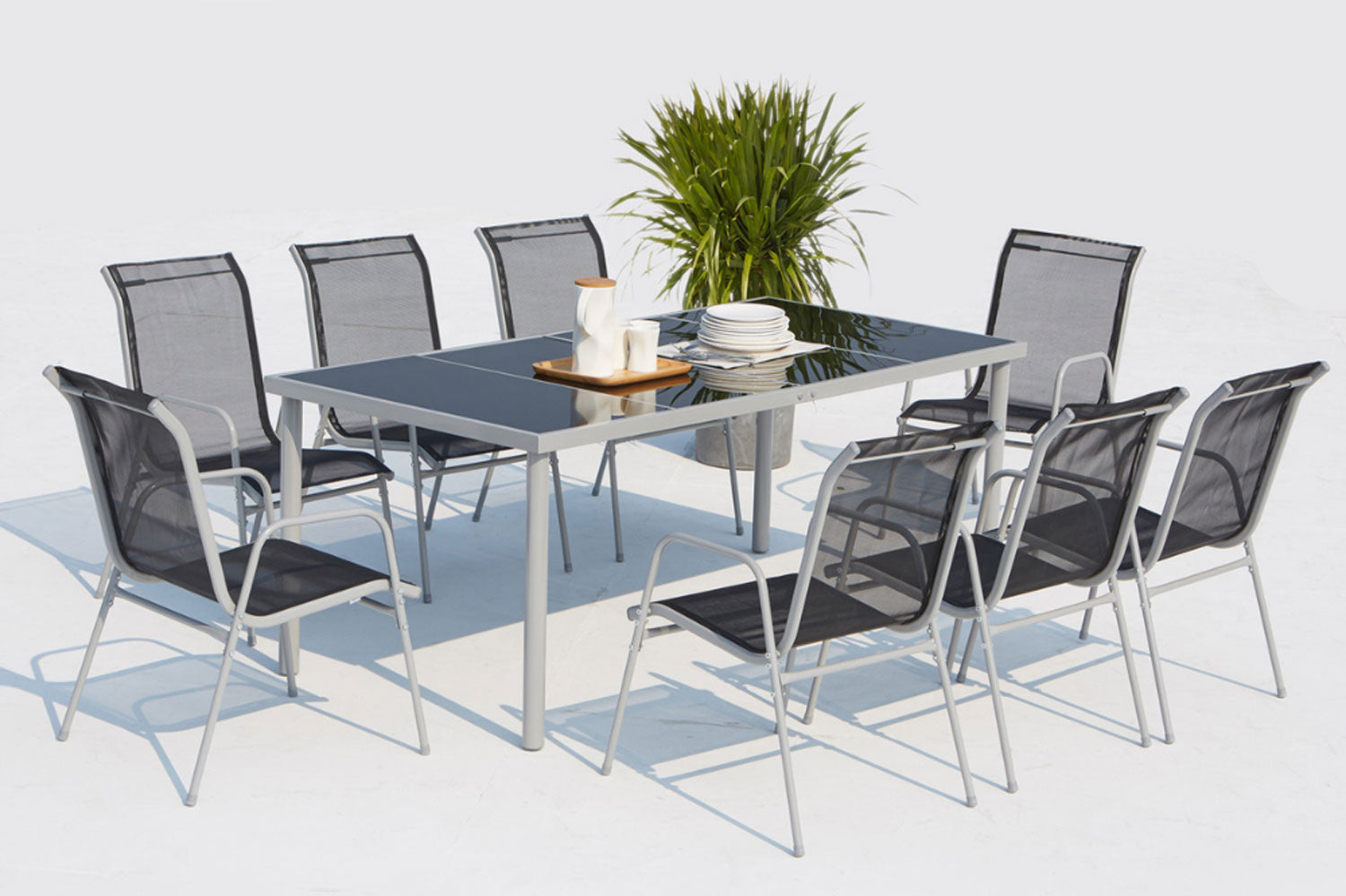 concept-usine-lusiana-salon-jardin-6-places-acier-verre-gris image 8