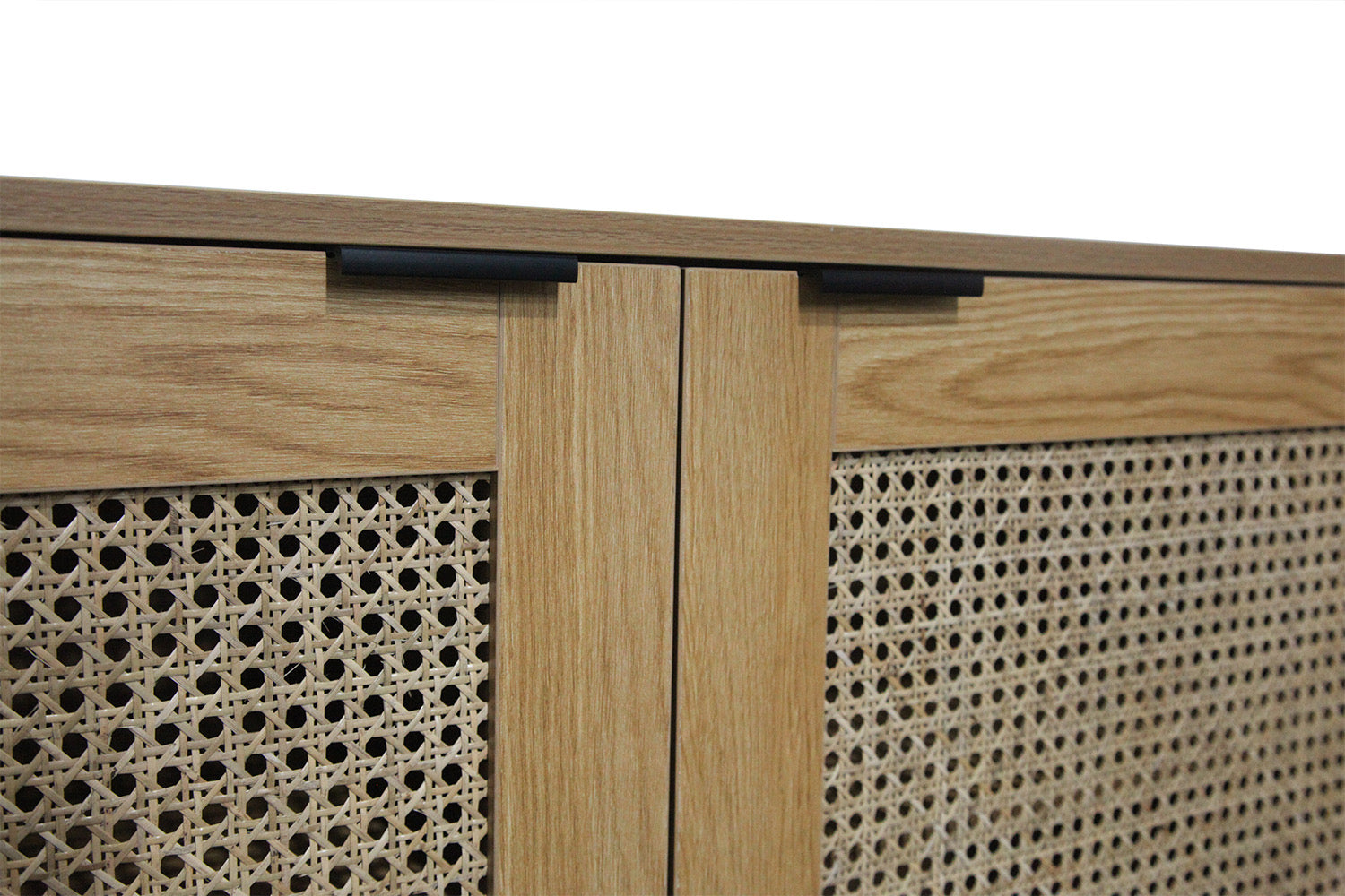 concept-usine-ubud-buffet-bois-ch-ne-cannage-160-cm-3-portes image 5