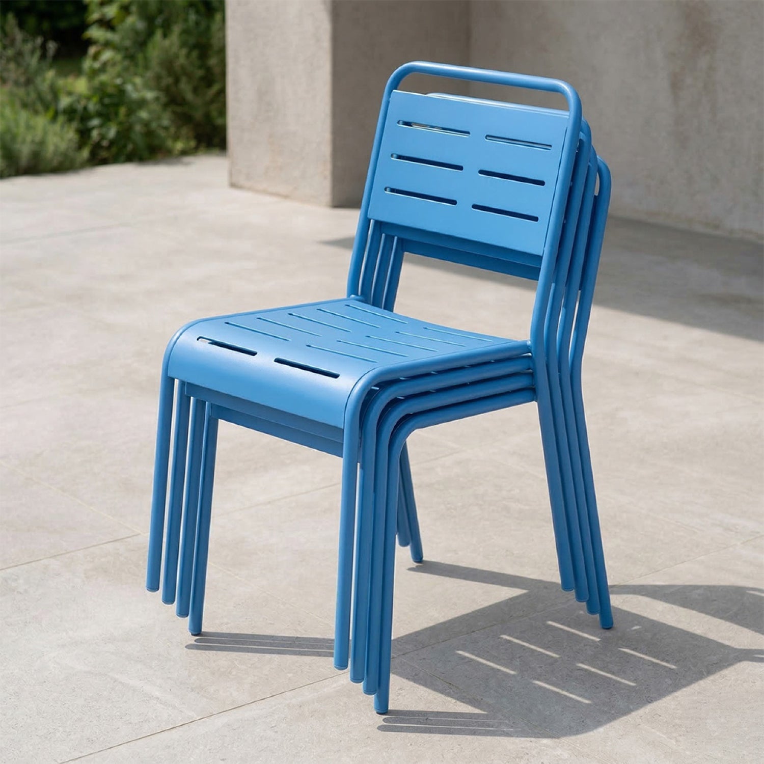 concept-usine-bergame-4-chaises-de-jardin-acier-terracotta image 5