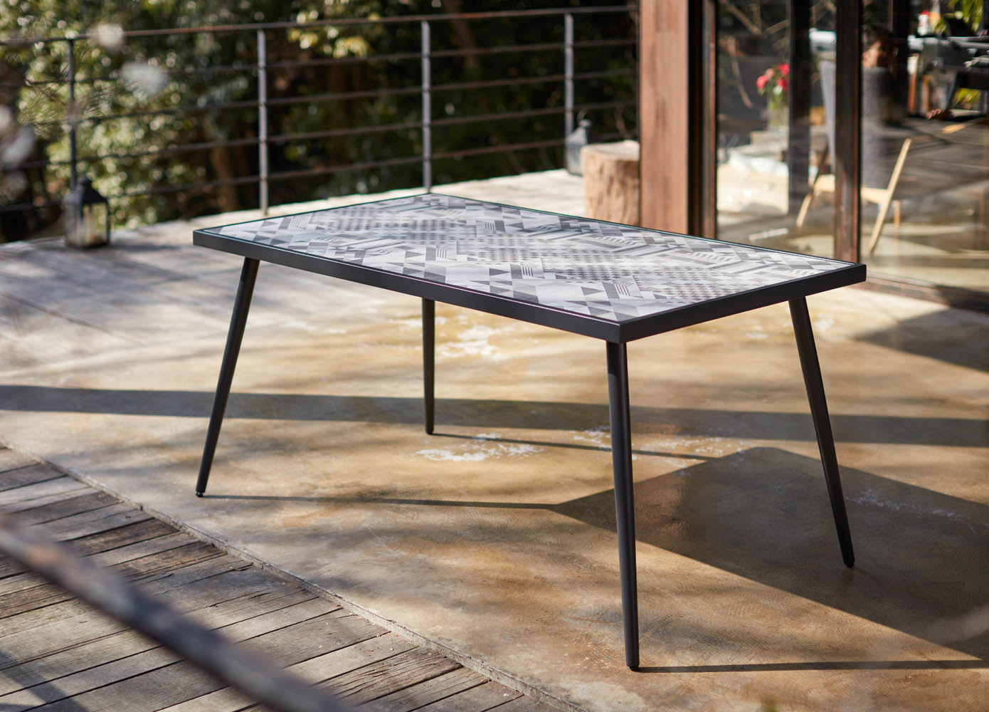 concept-usine-mica-salon-jardin-aluminium-6-places image 6
