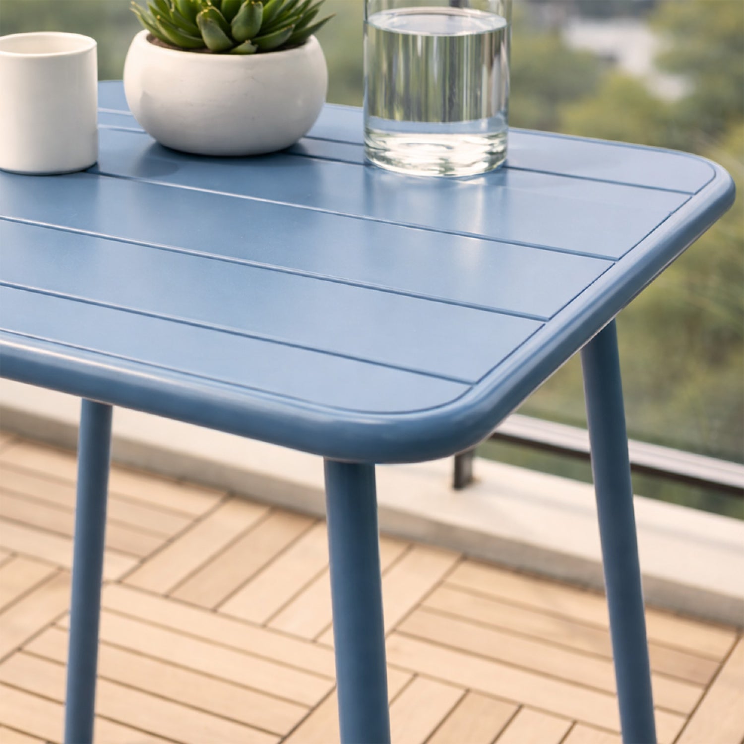 concept-usine-bergame-table-2-table-jardin-bleu-2-places-acier image 4