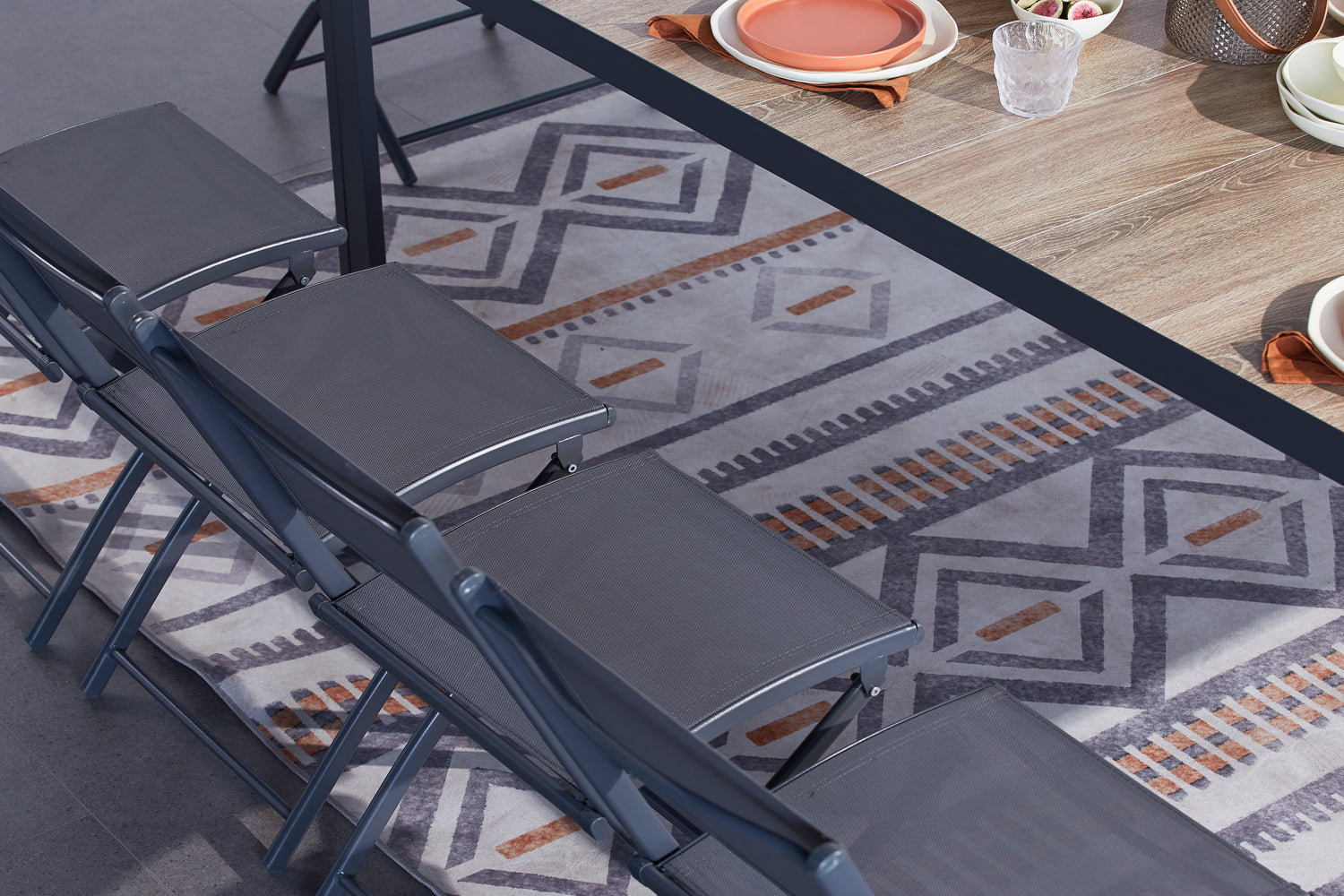 concept-usine-lagos-ensemble-table-chaises-jardin-alu-10-places-gris-fonc image 4