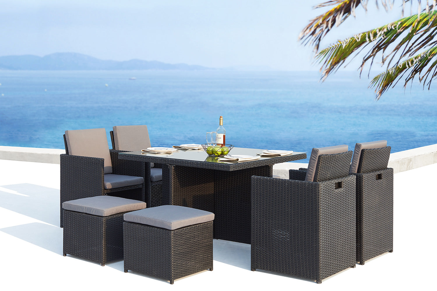 concept-usine-monaco-8-salon-jardin-r-sine-tress-e-noir-8-places image 1
