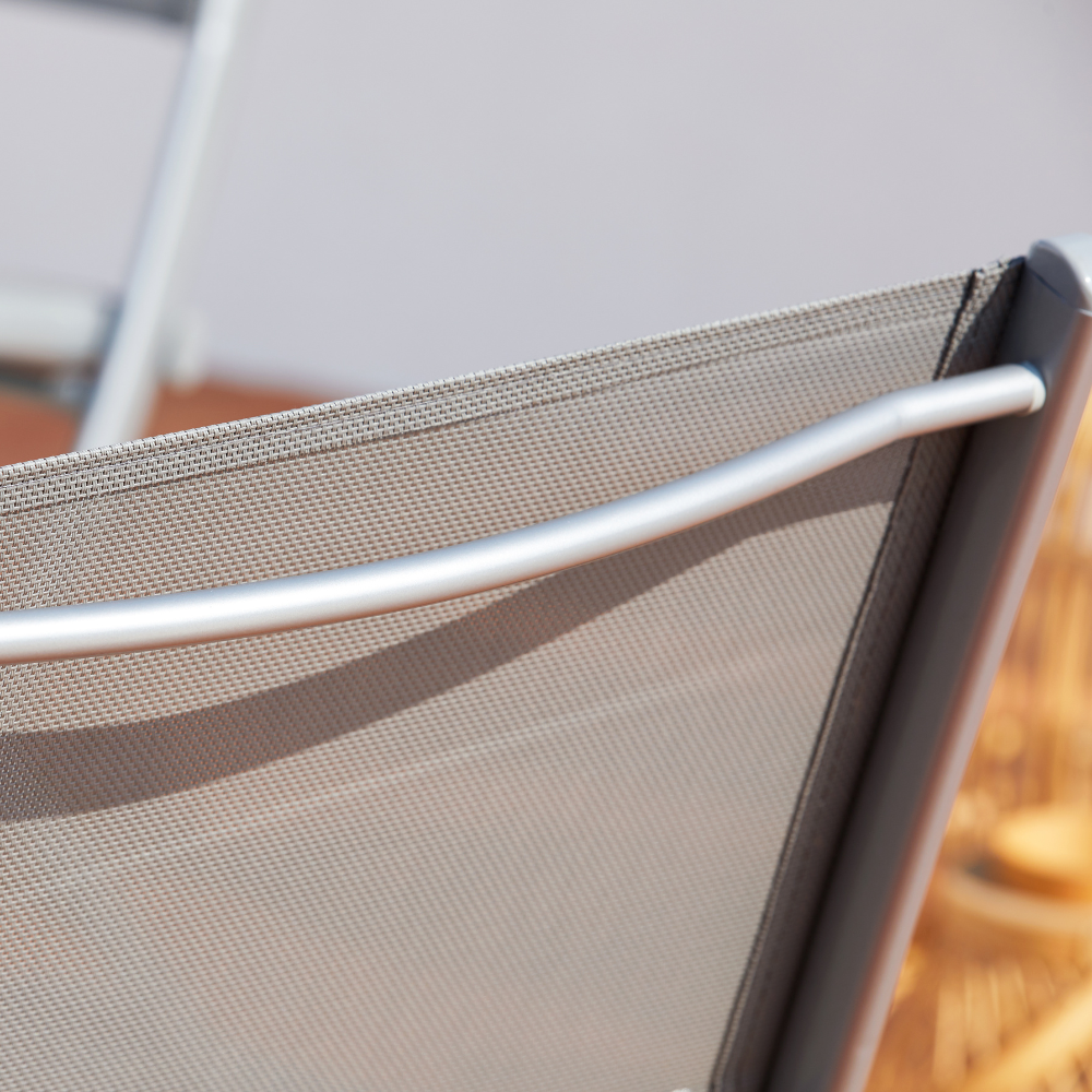 concept-usine-molvina-lot-4-chaises-de-jardin-gris-acier-pliable image 3