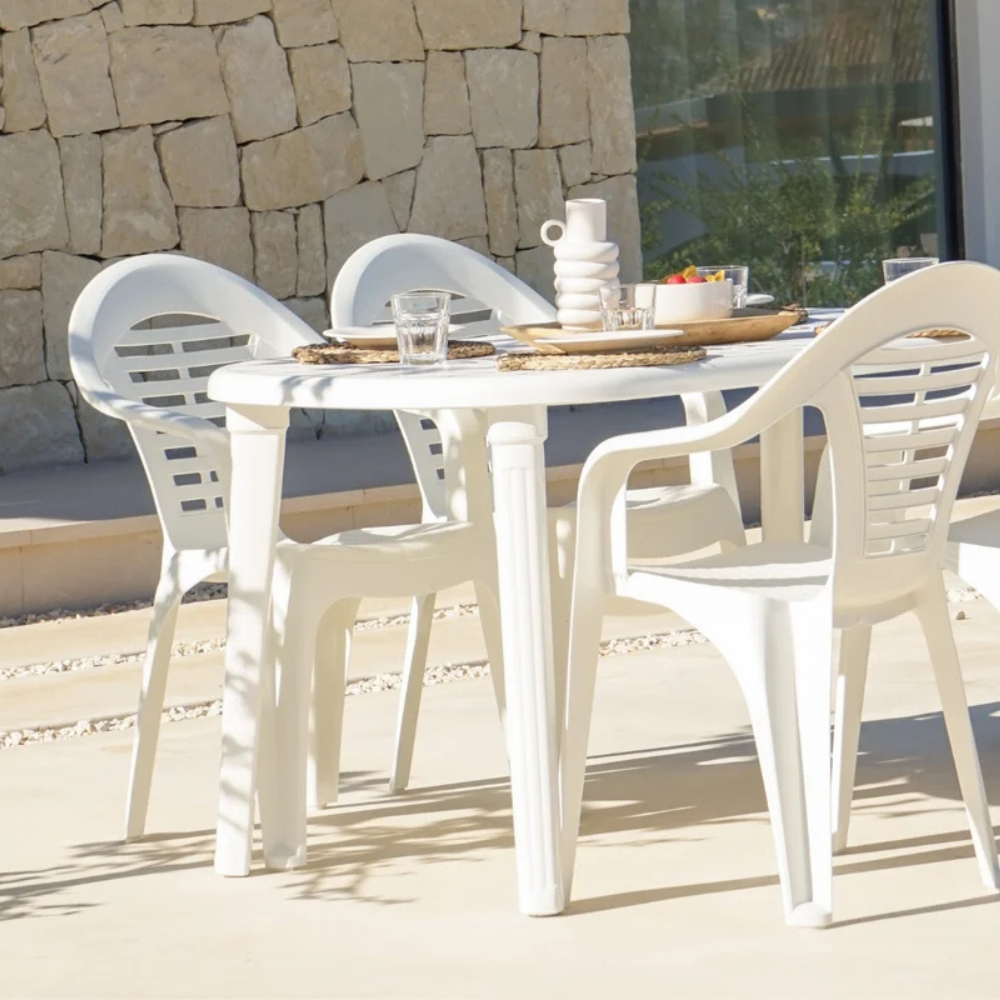 concept-usine-silla-chaise-de-jardin-blanche-empilable image 1