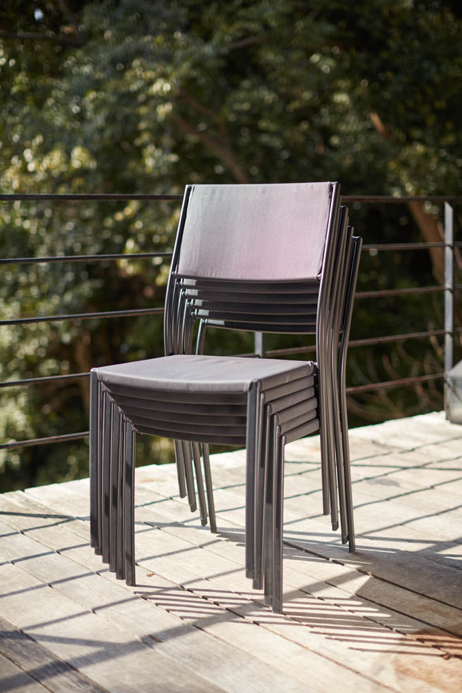 concept-usine-mica-salon-jardin-aluminium-6-places image 5