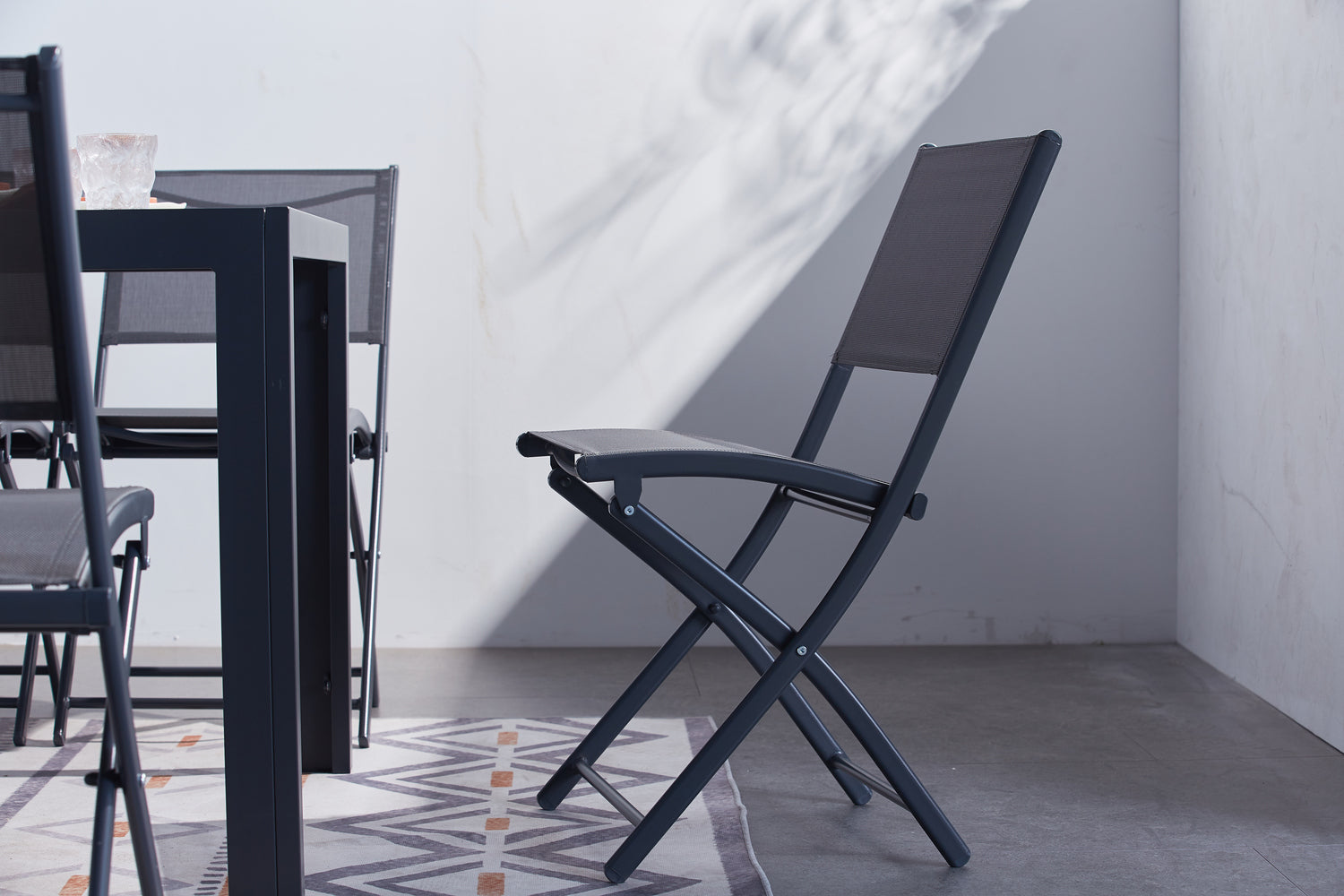 concept-usine-lagos-ensemble-table-chaises-jardin-alu-10-places-gris-fonc image 8