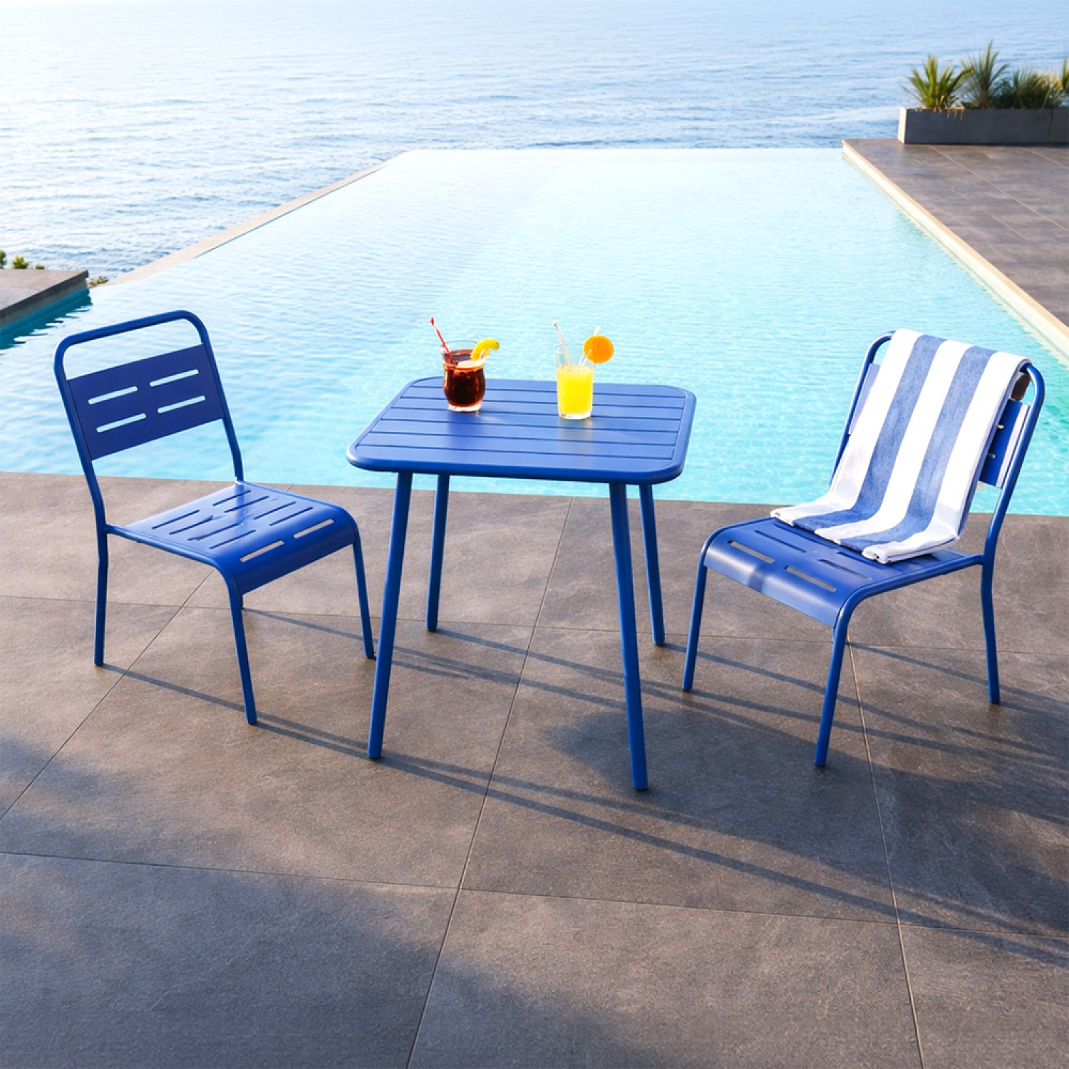 concept-usine-bergame-salon-de-jardin-bleu-2-places-acier image 3