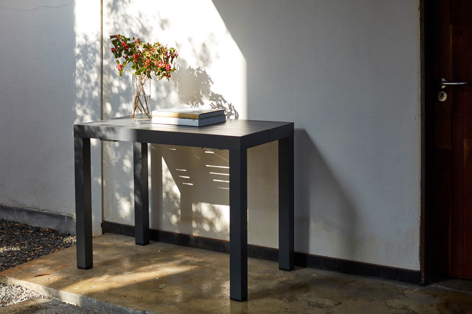 concept-usine-olhao-10-table-jardin-extensible-grise-10-places image 2